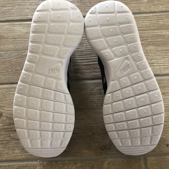 NWOB Nike Roshe Run Flight Weight - Picture 4 of 5